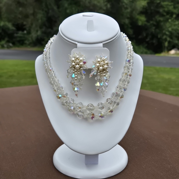 Vintage Crystal Necklace and Crystal Fuax Pearl Earrings Jewelry Set - Picture 14 of 17